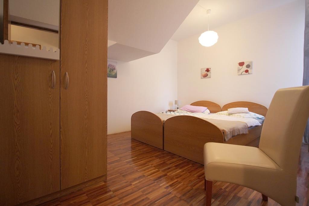 Apartment Andrea Baska Voda Exterior photo